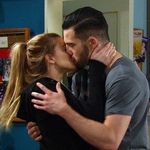 @debbie.dingle.rp - Instagram
