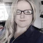 Debbie Dow - @debzd85 - Instagram