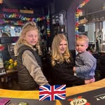 Debbie Fielder - @dizzidaizzi - Instagram