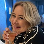 Debbie Findlay - @dfindl - Instagram