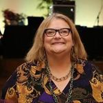 Debbie Gillespie - @delygi1 - Instagram