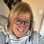 Debbie | Gold Queen - @debbee_qb - Instagram