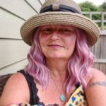 Debbie Hadley - @dodebbiedo - Instagram