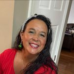 Debbie Hensley - @leave_a_trail_of_glitter - Instagram