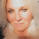 Debbie Knight - @debbieknight3411 - Instagram