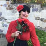 Debbie MacMillan - @momdmac - Instagram