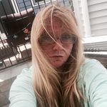 Debbie Metz - @metz7355 - Instagram