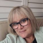 Debbie Nesbitt - @debbien16 - Instagram