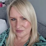 Debbie Reilly - @itsjust_debs - Instagram