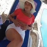 Debbie Santiesteban - @debbiesantiesteban - Instagram