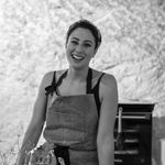 Debbie Schembri - @barefootandcurious - Instagram