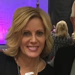 Debbie Schleuse - @littledeblovespink - Instagram