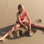 Debbie Spencer - @buzydeb - Instagram