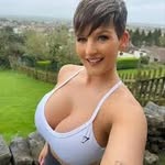 Debbie weston - @bbie_21 - Instagram