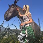 Debby Acerbis - @debby_blackhorse - Instagram