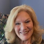 Debi Hart - @debtoat - Instagram