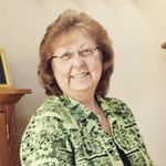 Deborah Burton - @deborah.burton.14 - Instagram