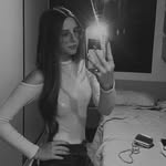 Debora - @deboracalegari09 - Instagram