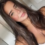 Débora Castro - @deboraacastro - Instagram