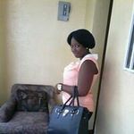 @debora.charles - Instagram