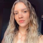 Débora Falco - @debora.falco - Instagram