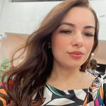 Debora de Freitas - @debora_freitasc - Instagram