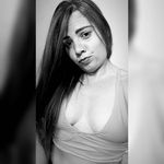 Débora Gomez - @deborah_gomes2017 - Instagram