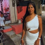 Débora Gomez - @deboragomez_oficial - Instagram