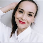 Débora Gomez - @deboragomez - Instagram