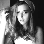 Debora Hanson - @adela0perry - Instagram