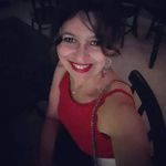 Debora Correia - @deboraheckler - Instagram