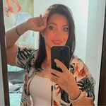 Débora Lambert - @deboralambert - Instagram