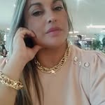 Debora Lee - @deboralee81 - Instagram