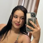 Débora Lima - @nicole_d_lima - Instagram