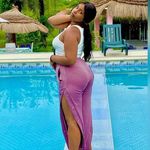 Debora Lobo - @debora.lobo.5205 - Instagram
