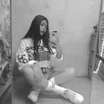 Debora Zambrano - @debora_love_1998 - Instagram