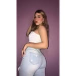 Débora lyone - @deboralyone - Instagram