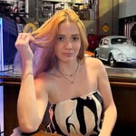 Débora Manzi - @deboramanzi_ - Instagram
