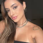 Debora Medeiros - @debora.massis - Instagram
