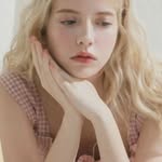 Debora Warren - @borawarren95 - Instagram