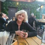 Deborah Askew - @blondiemum_x - Instagram