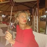 Deborah Benevelli - @deborah_benevelli - Instagram