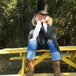 Deborah Benoit - @heres_t_thing - Instagram