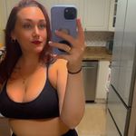 Deborah Bray - @debbieeecakess - Instagram