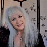 Deborah Covington - @goddess.of.hugs - Instagram