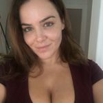 Deborah Curry - @attapetersc - Instagram