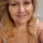 Deborah Davison - @debbiedodah19 - Instagram