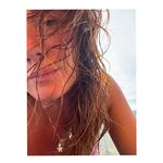 Deborah Esposito - @debbie.es.rouge - Instagram