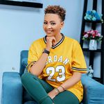 Deborah Fabian - @debbiedezermakeupartist - Instagram
