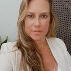 Deborah Harten - Facebook